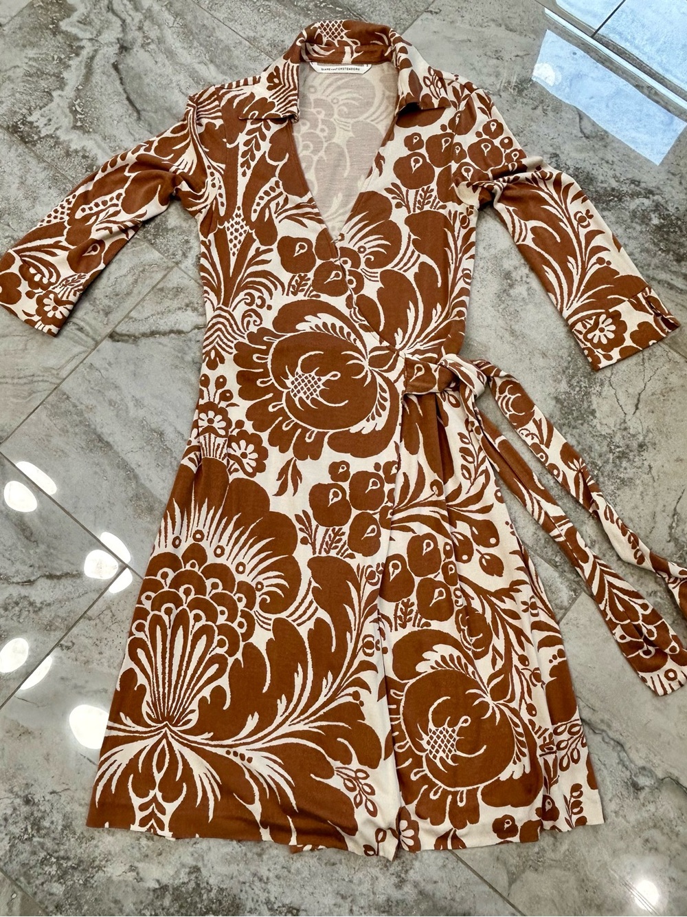 Diane von Furstenberg Justin Floral Wrap Dress XS